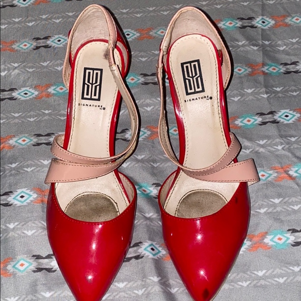 Heels - Picture 2 of 3